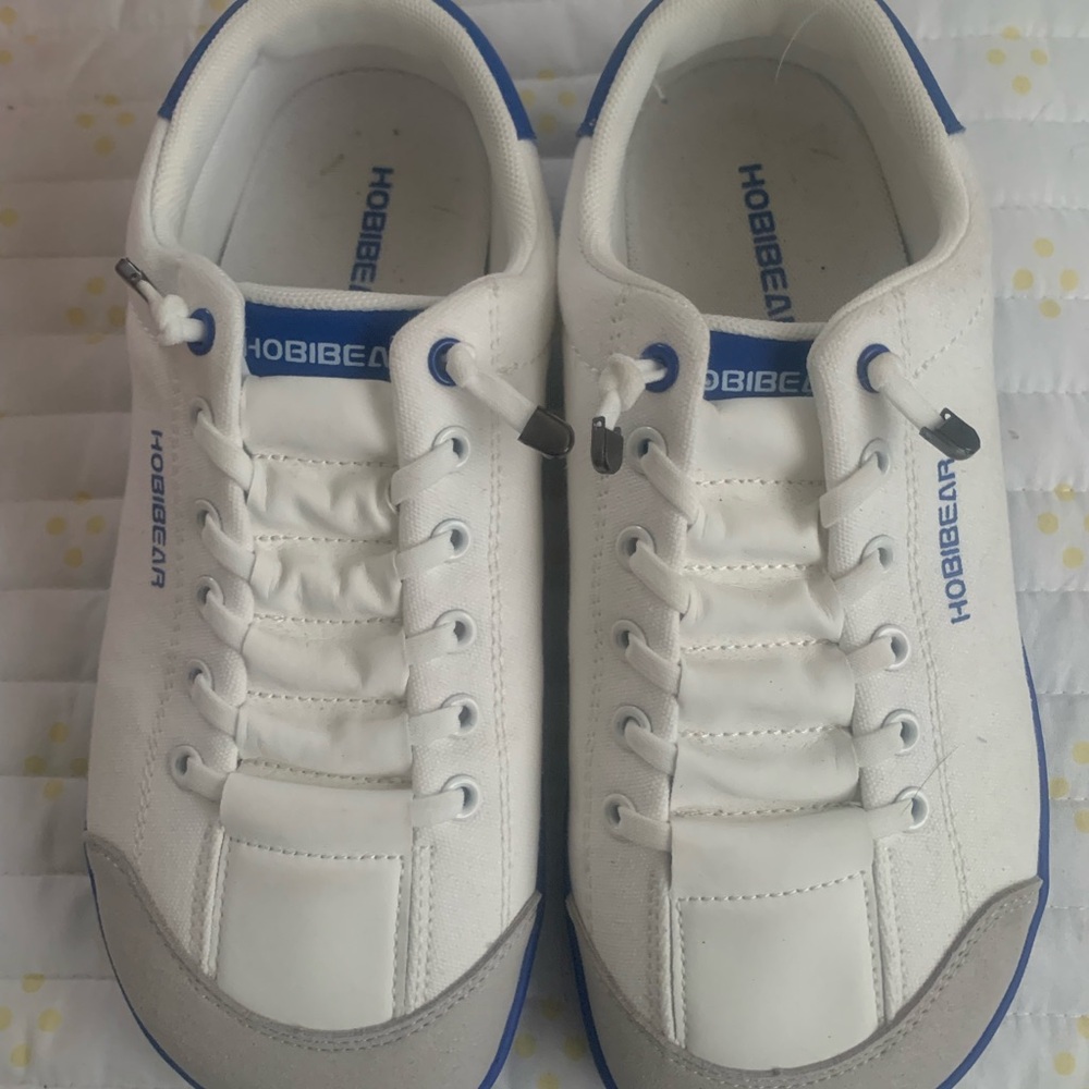 Hobibear Women's White and Blue Sneakers